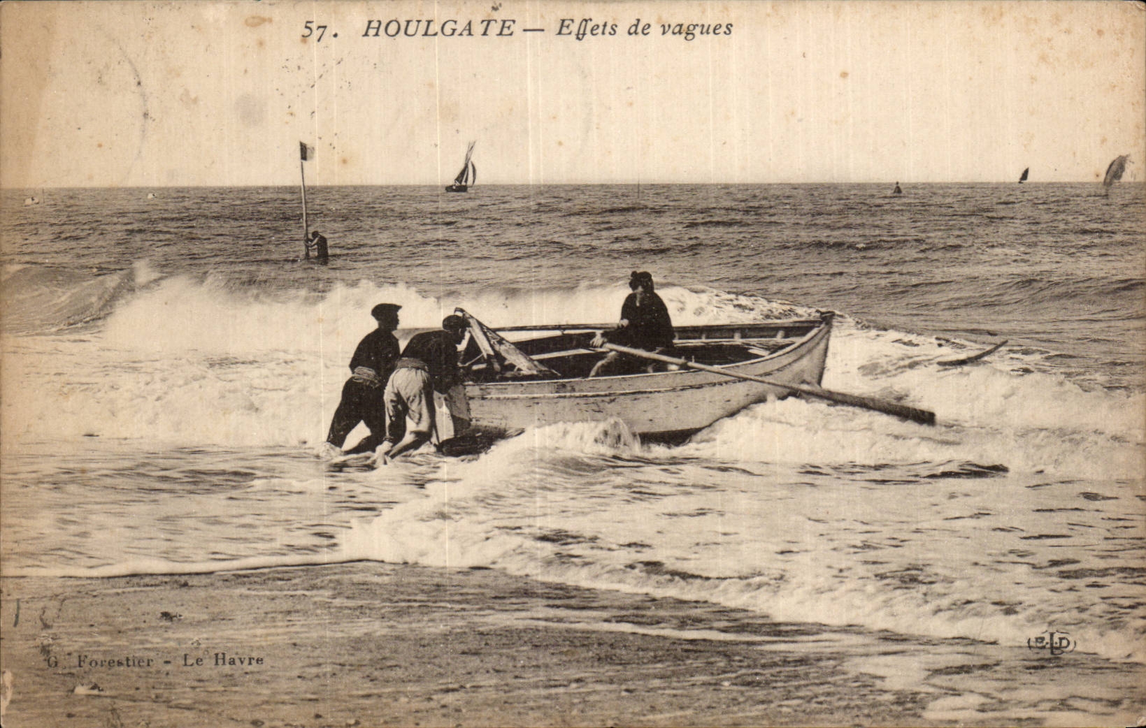 CPA Houlgate Effets de vagues Pecheurs