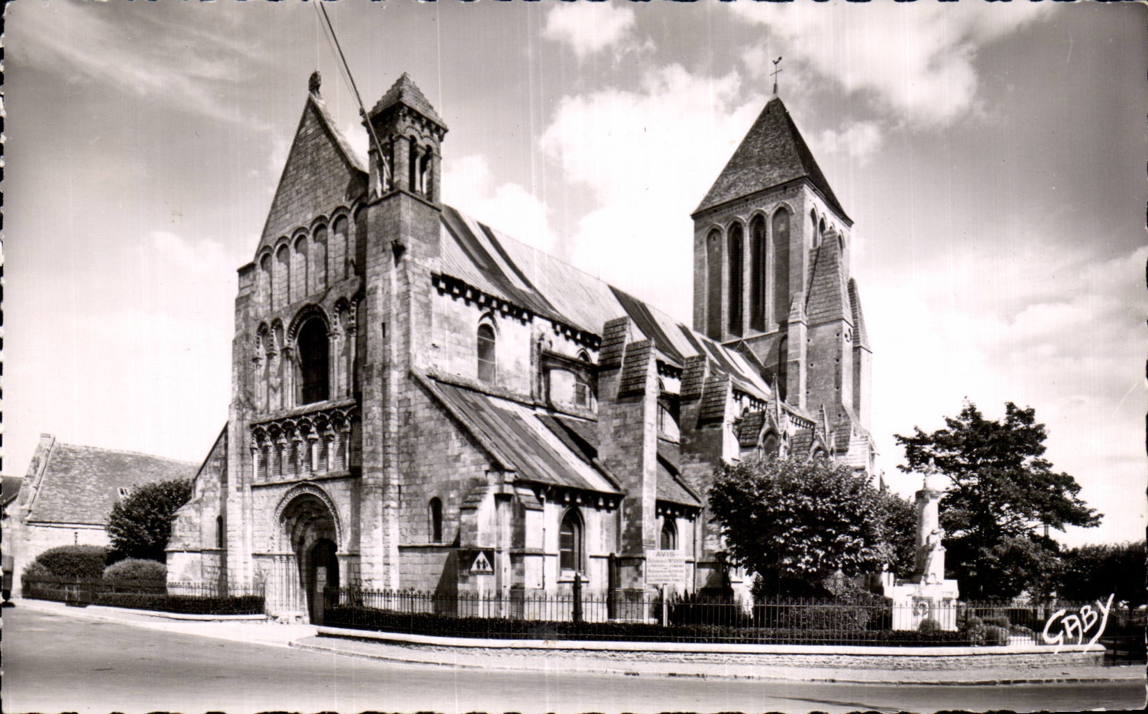 CPSM Ouistreham Eglise