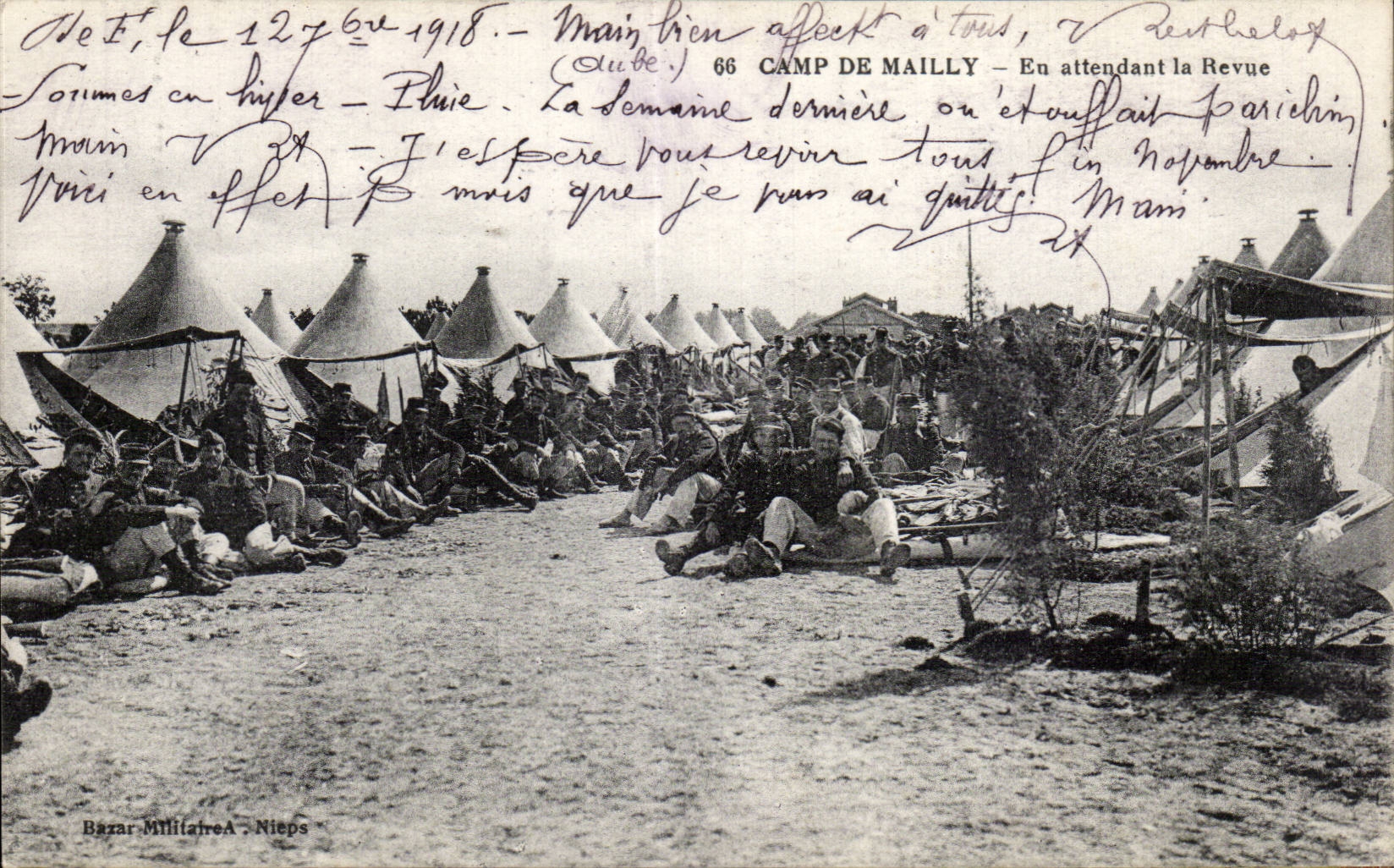 CPA Militaria Camp of Mailly While waiting for the review