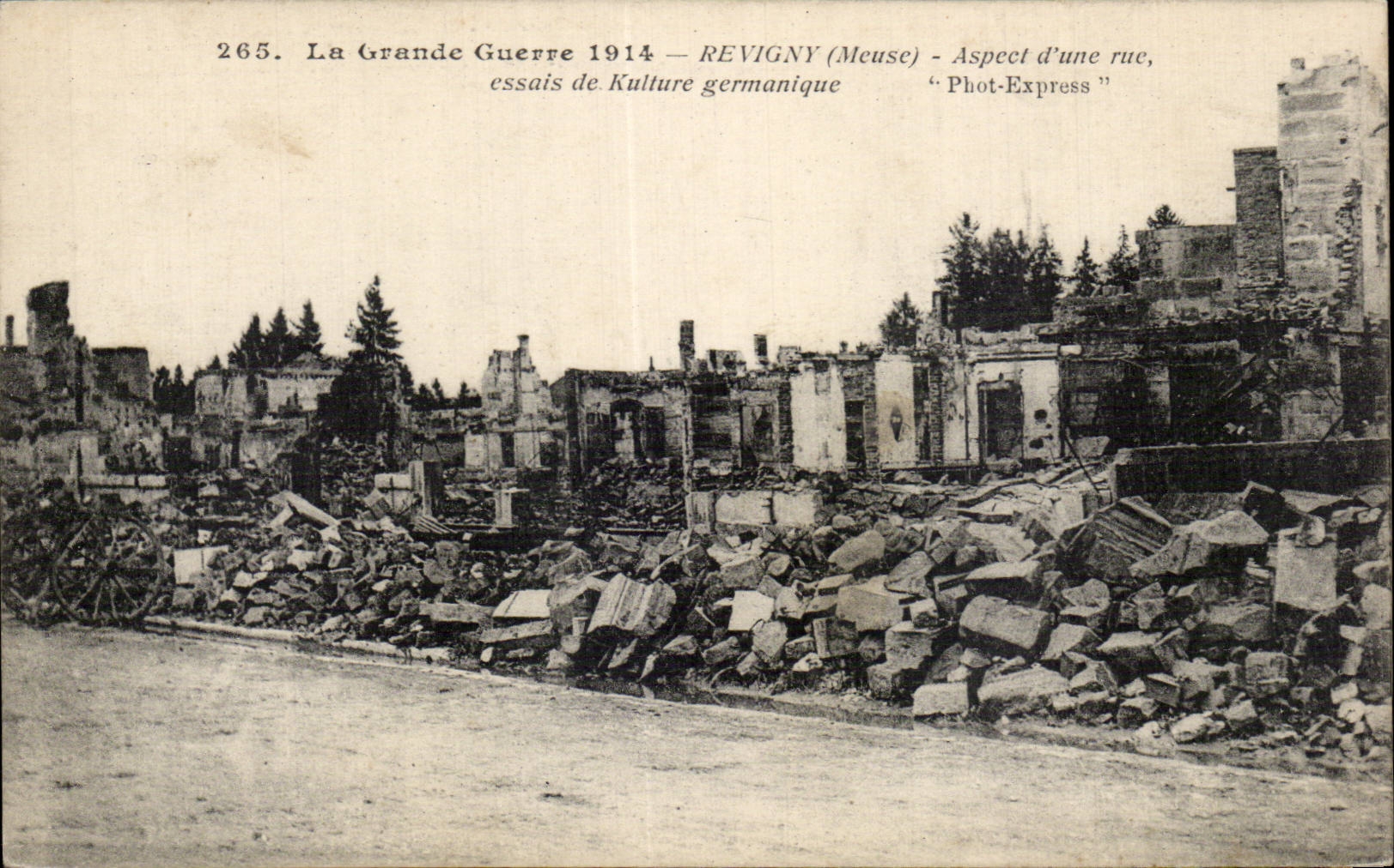 CPA Militaria Revigny Aspect a street tests of Germanic Kulture