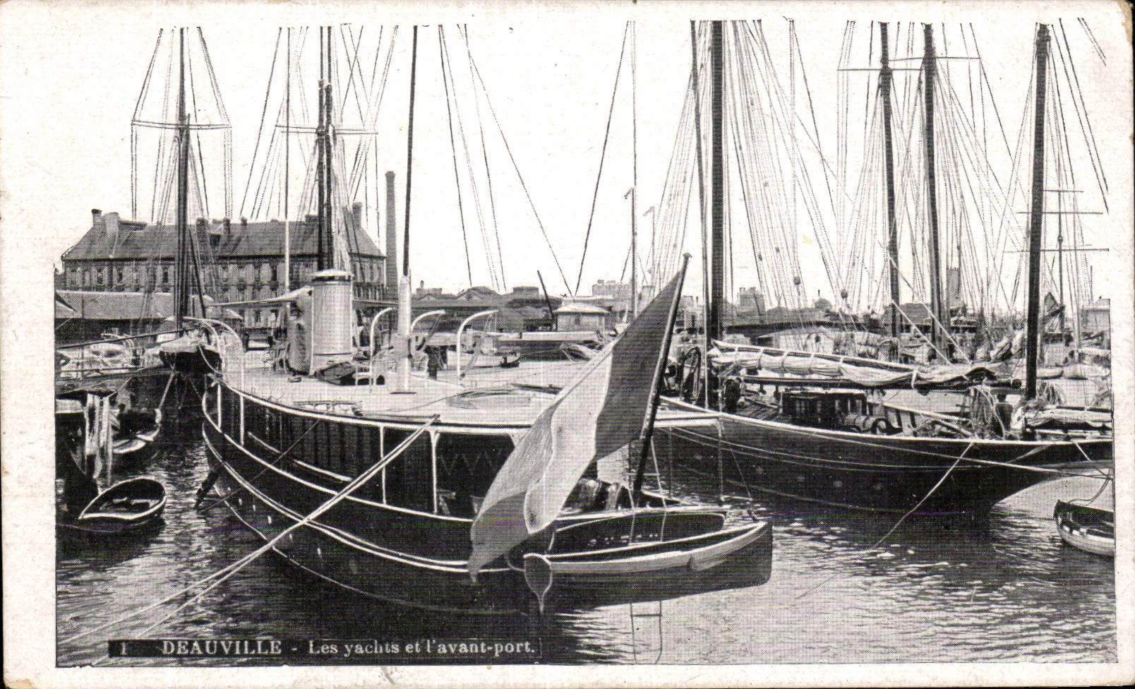 Deauville - Yachts and before port - CPA