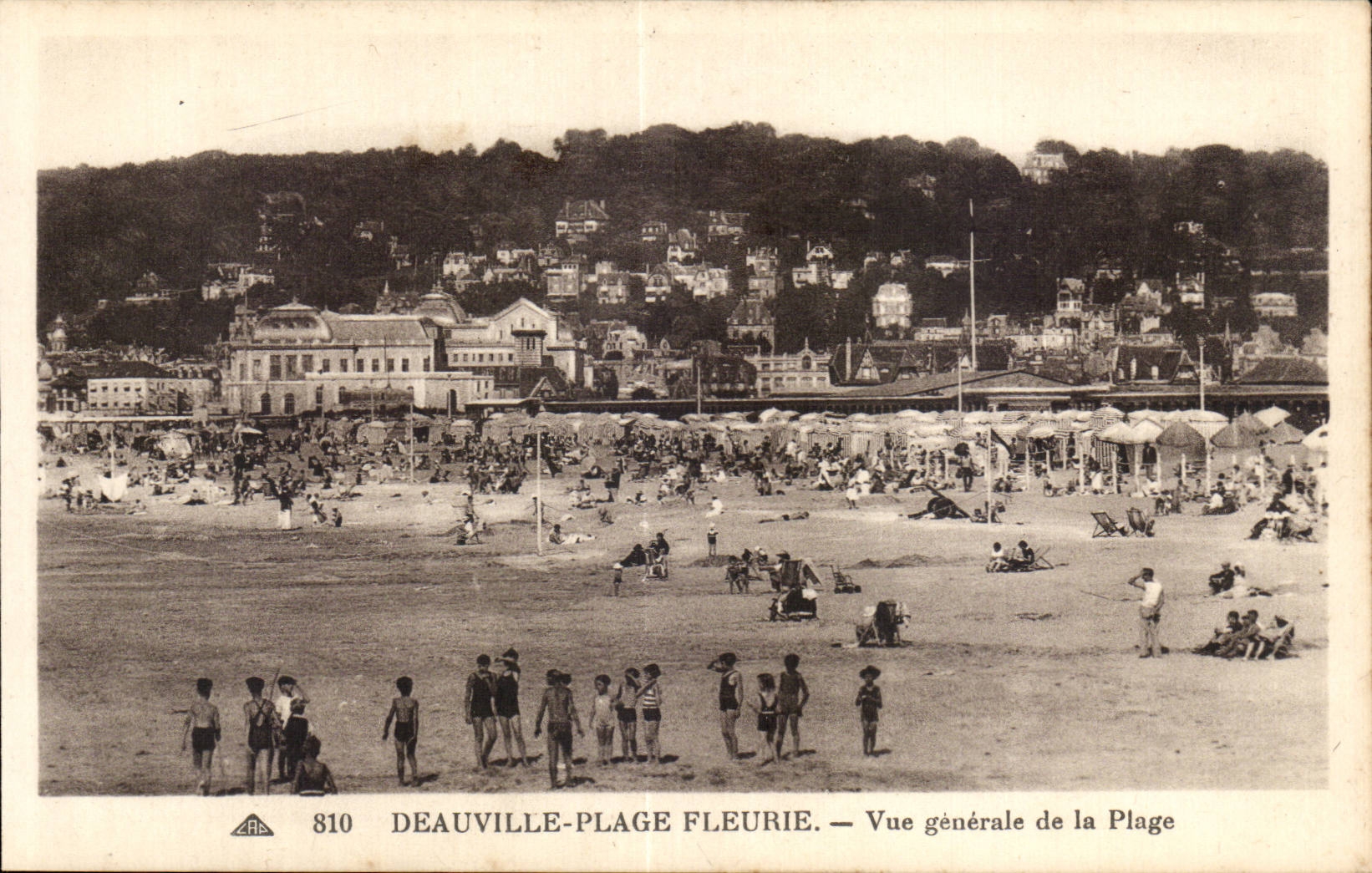 Deauville - Flowered Beach - View of the Beach - CPA