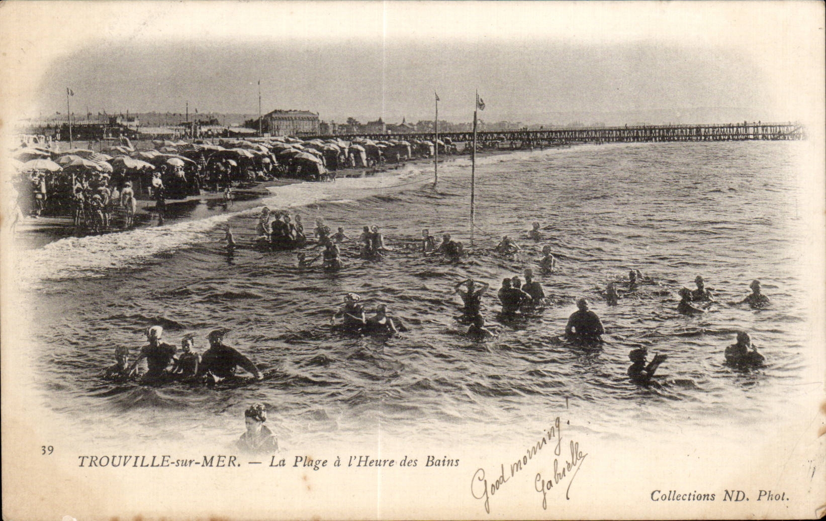 Trouville - La Plage a l heure des Bains - CPA