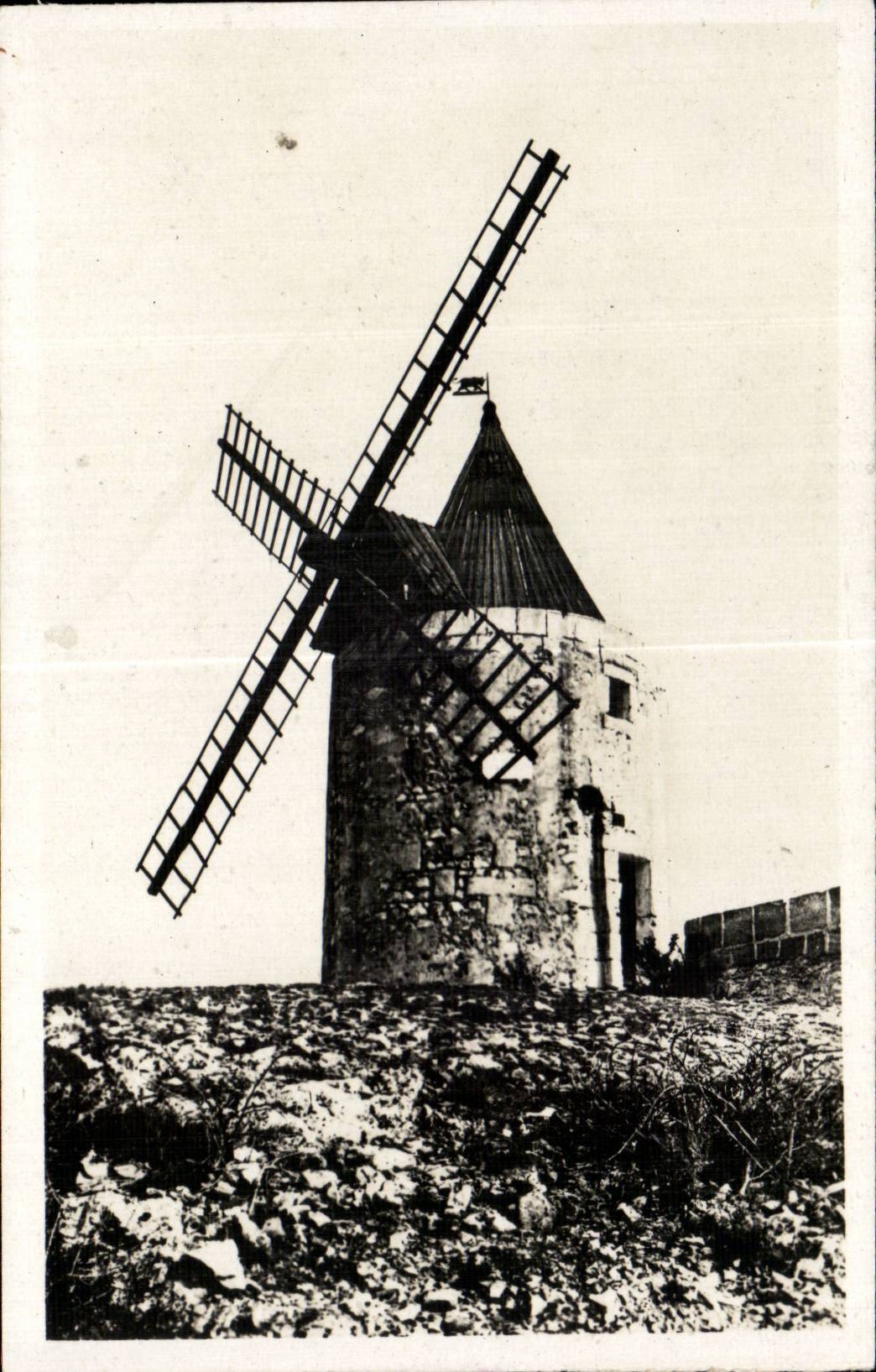 Surroundings Arles - the Mill of Daudet - CPA