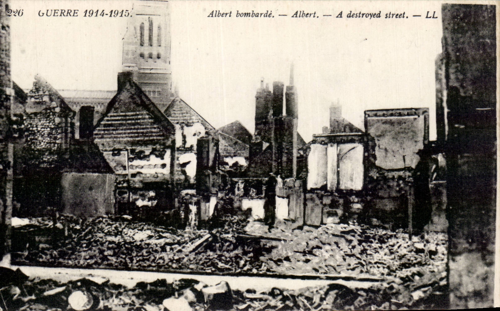 CPA Militaria Albert bombarde