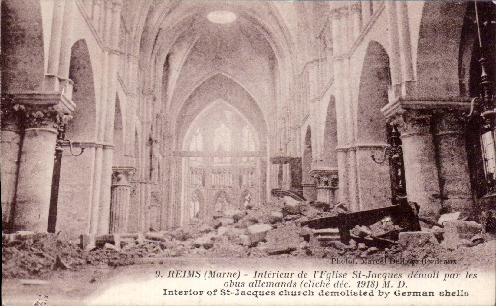 CPA Militaria Reims Interior of church St Jacques demolished by the German shells