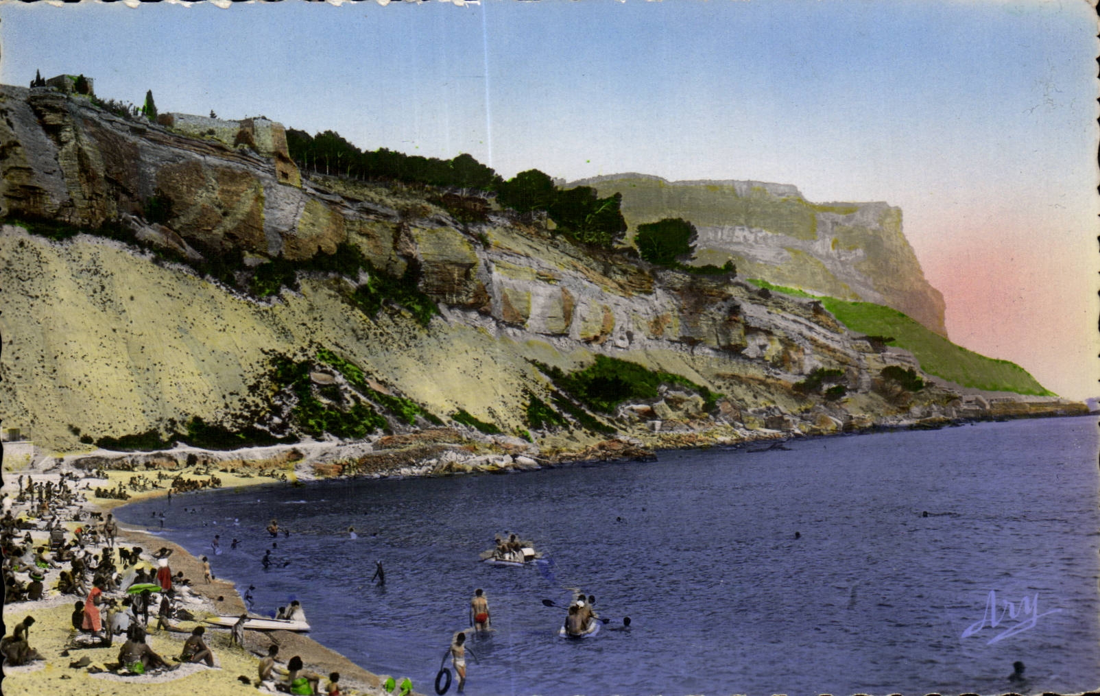 Cassis sur Mer - Le Cap Canaille - CPA