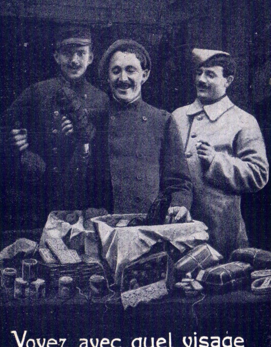 CPA Militaria Voyez avec quel visage nous recevons les colis