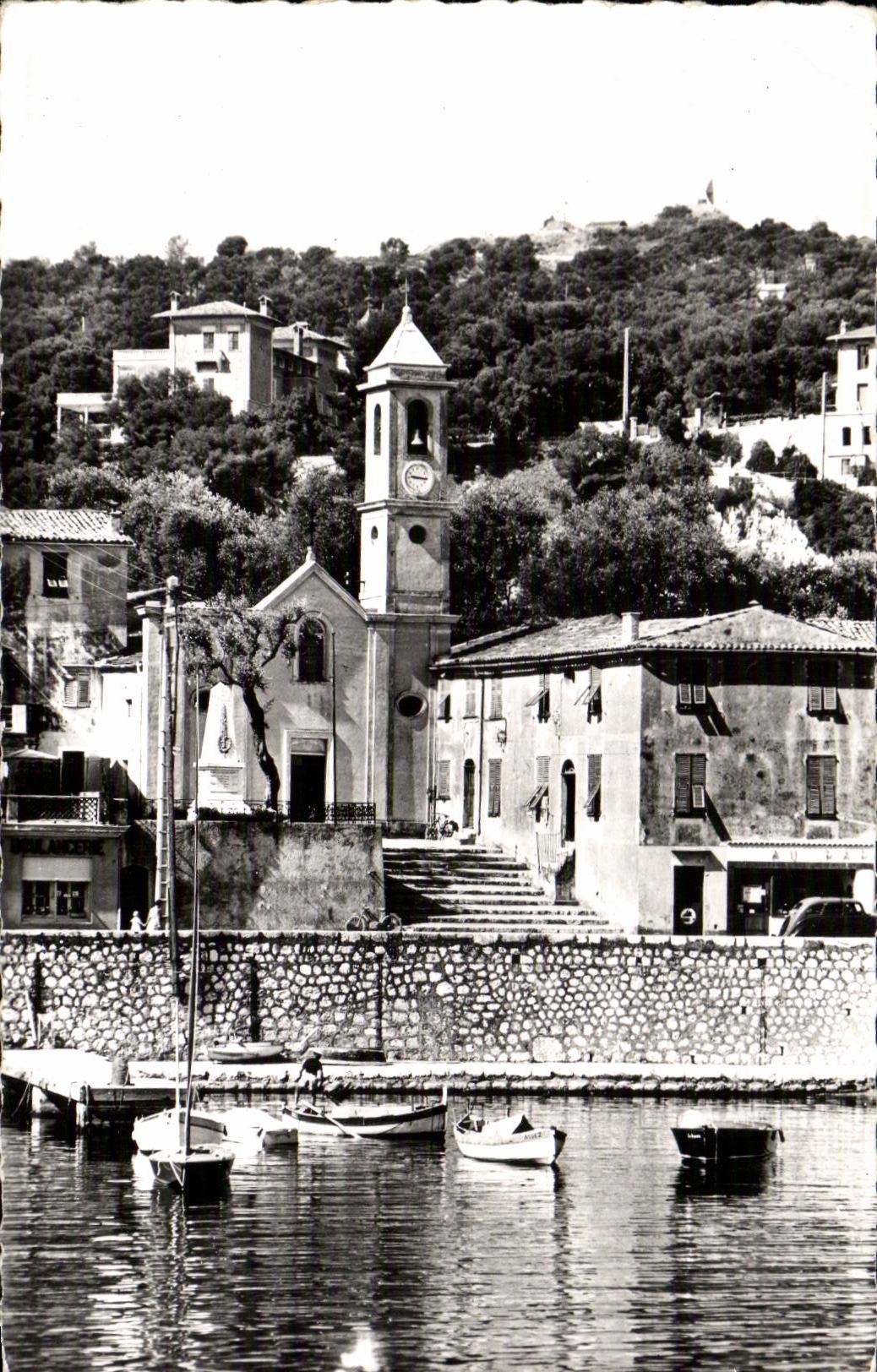 Saint Jean Cap Ferrat - L Eglise et la Port de Pecheurs - CPA