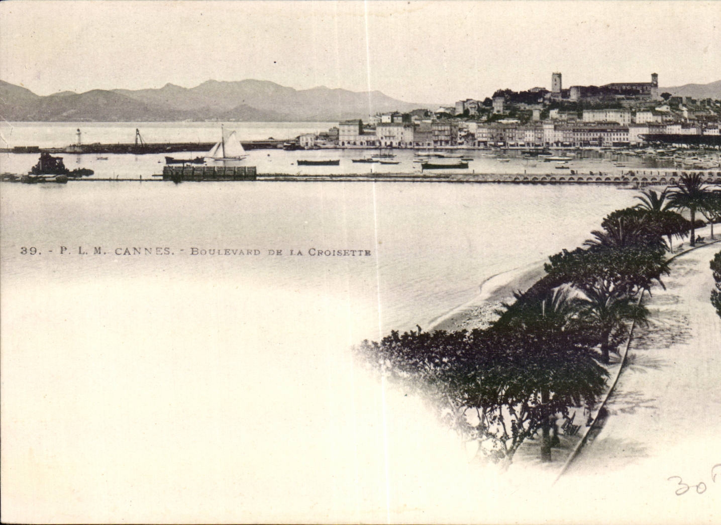 Cannes - Boulevard of the Small cross - CPA