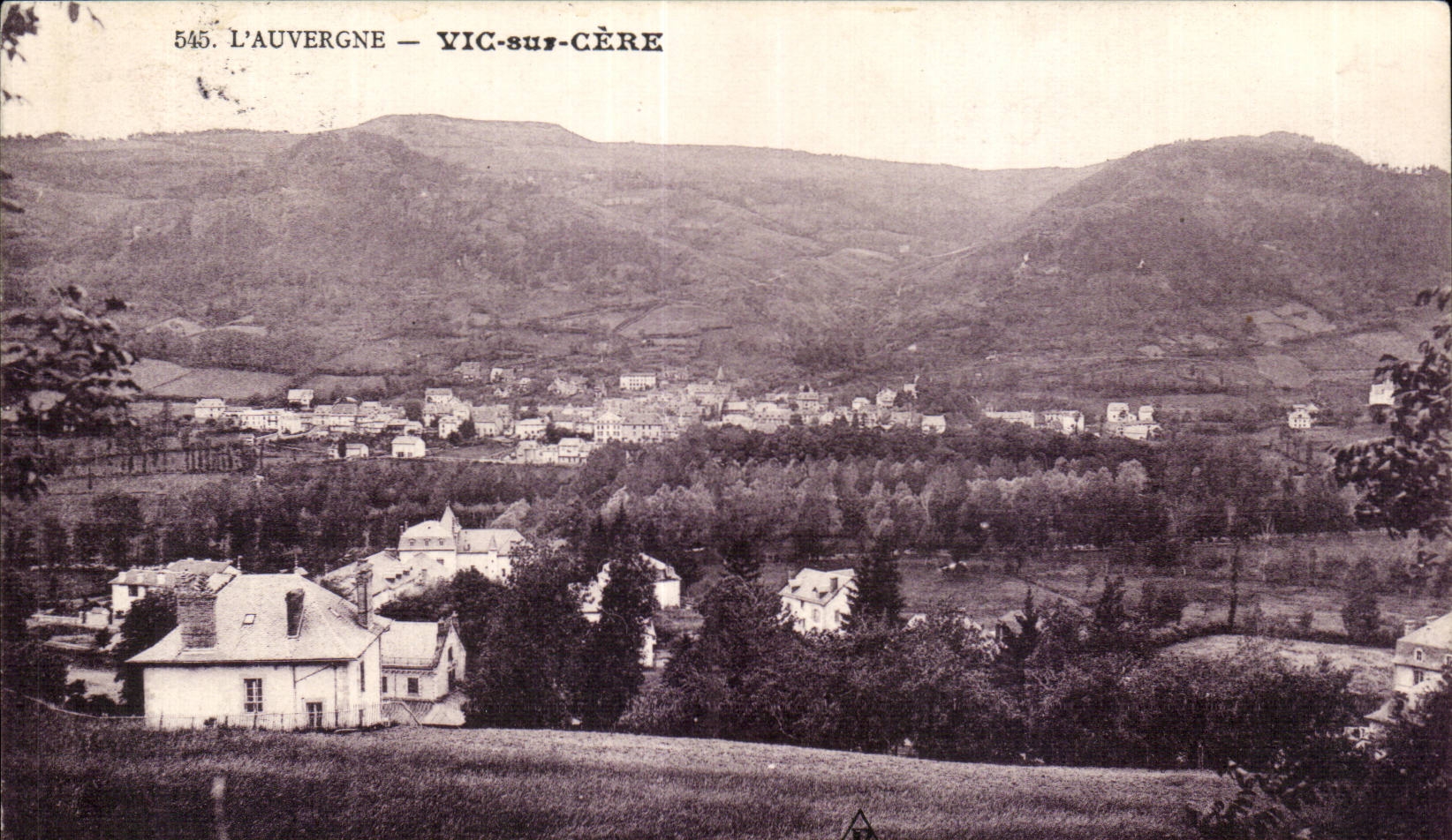Vic sur Cere - Vue Generale - CPA