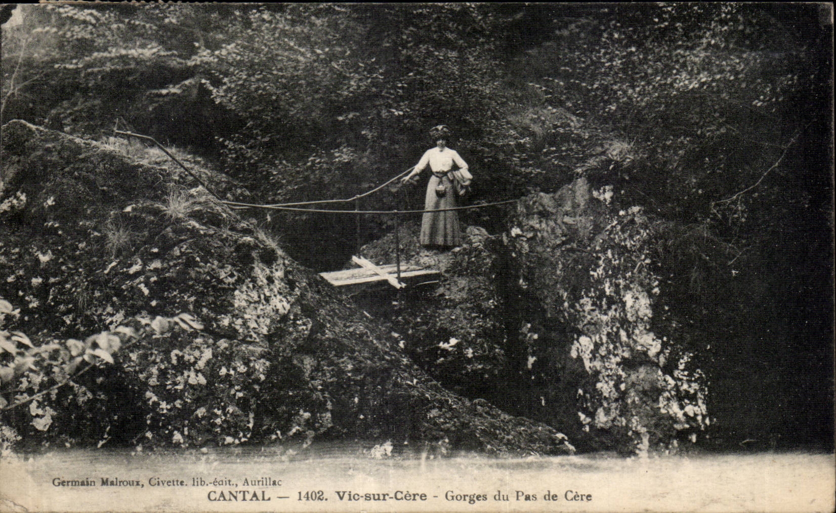 Vic sur Cere - Gorges du Pas de Cere - CPA