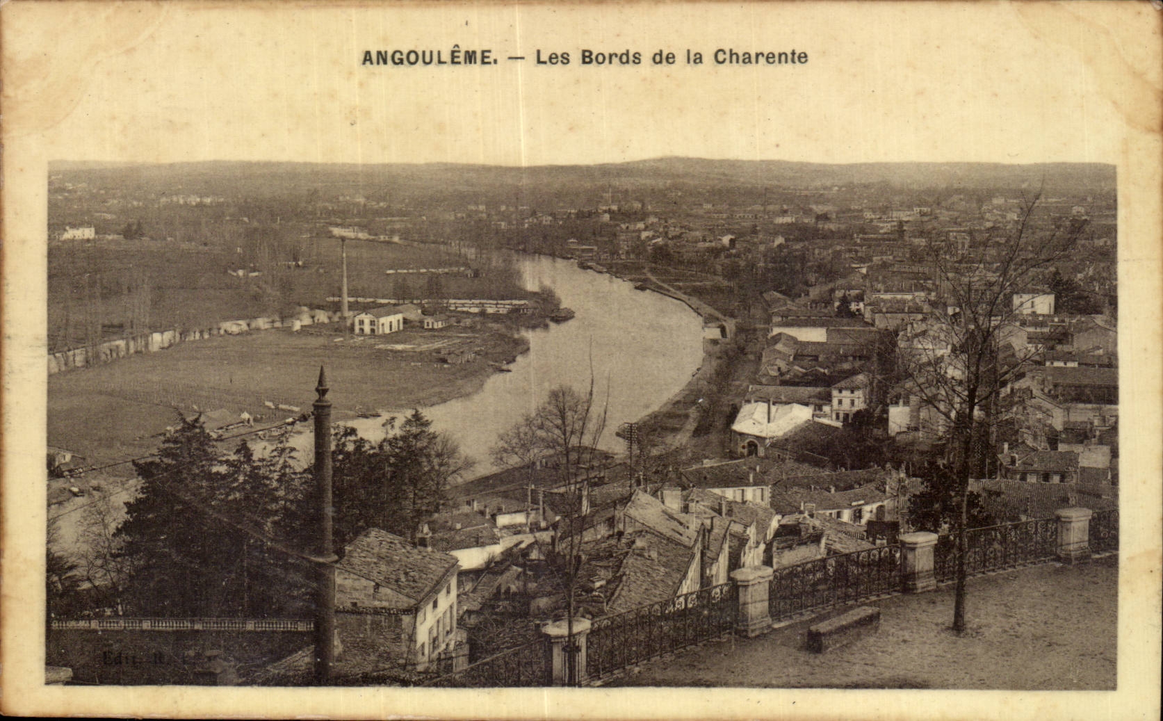 Angouleme - Edges of Charente - CPA
