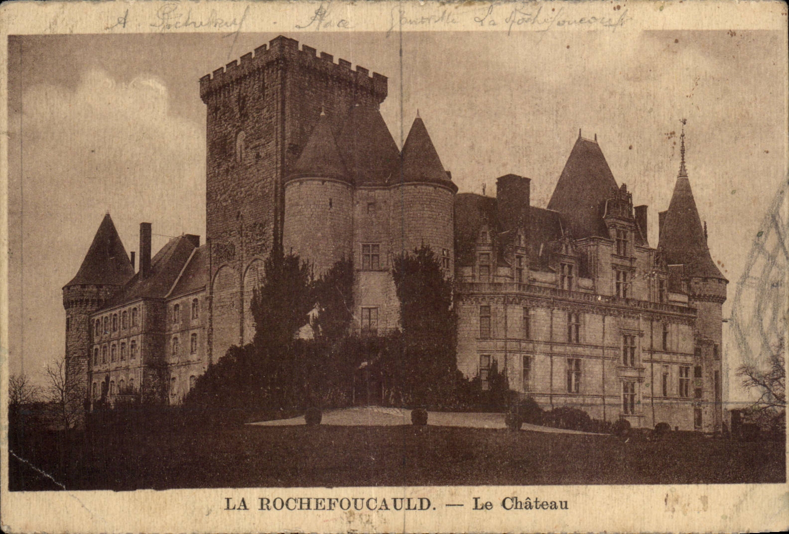 Rochefoucauld - the Castle - CPA