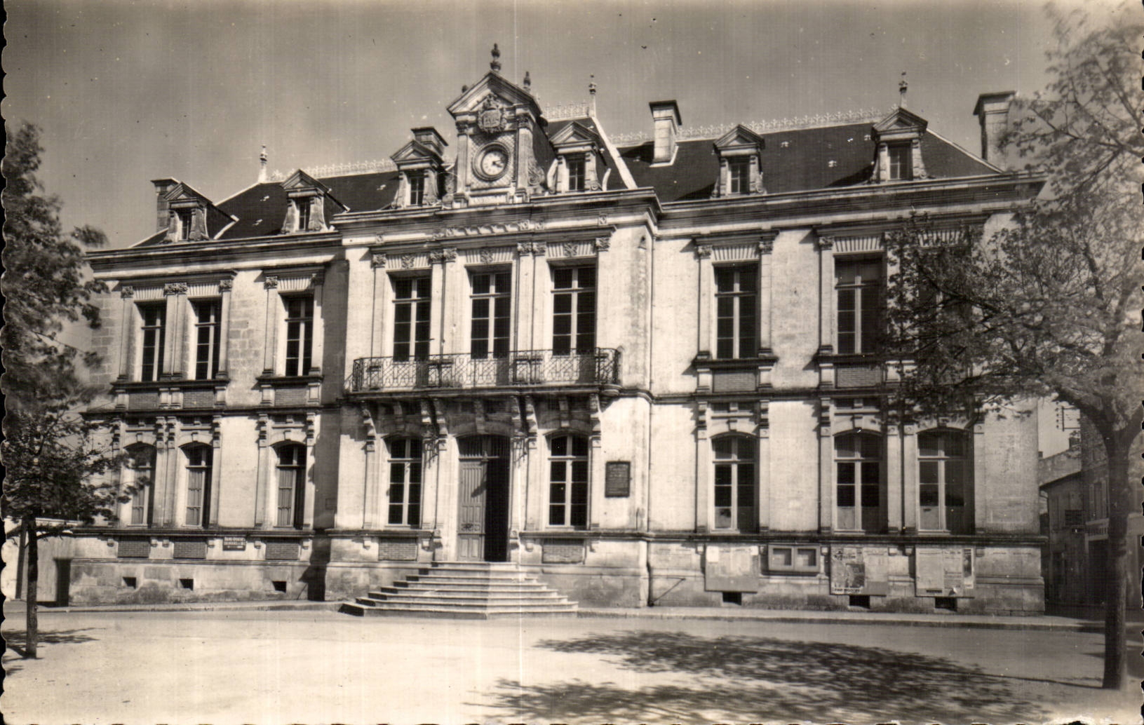 Mansle - Town hall - CPA