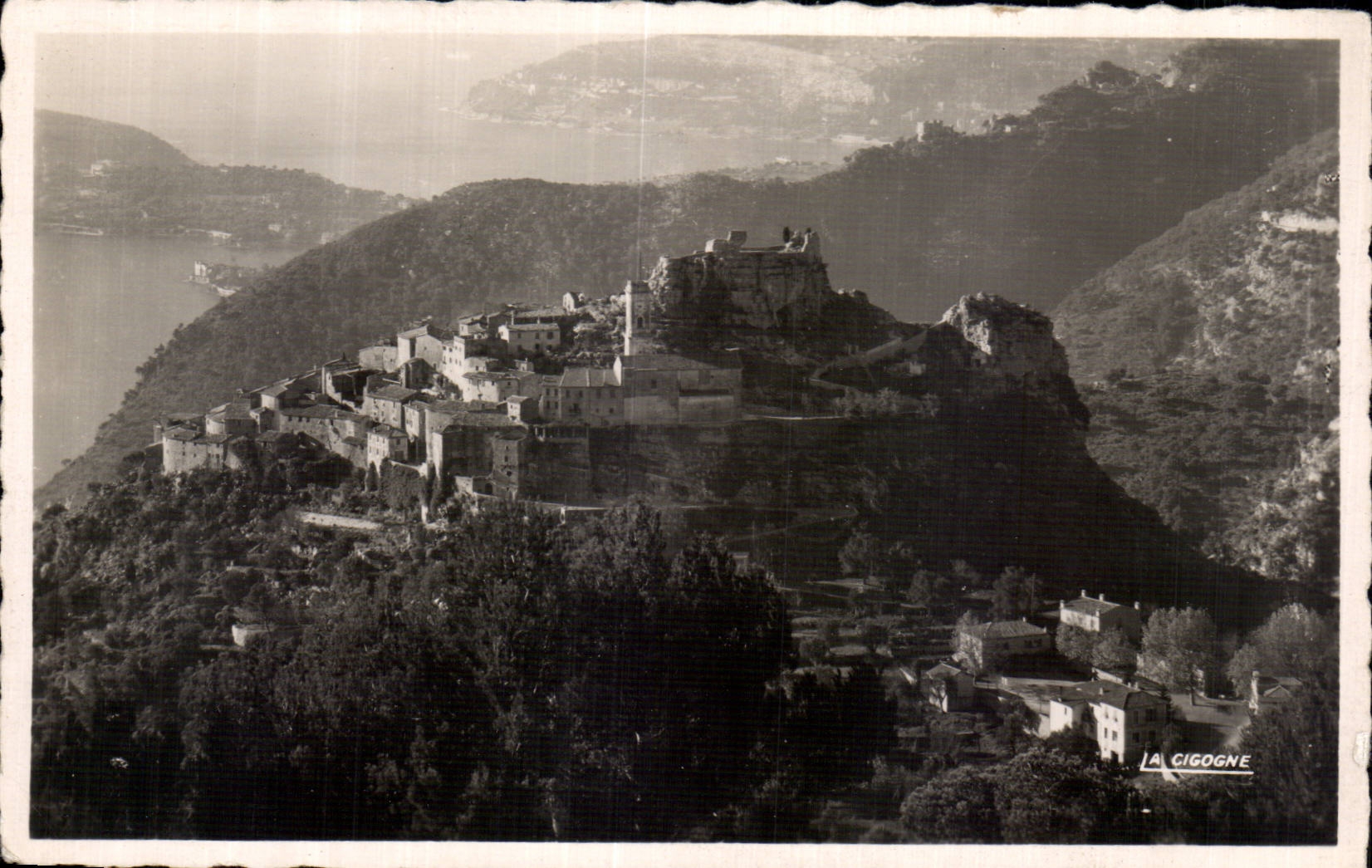 Eze - Le Vieux Village - CPA 