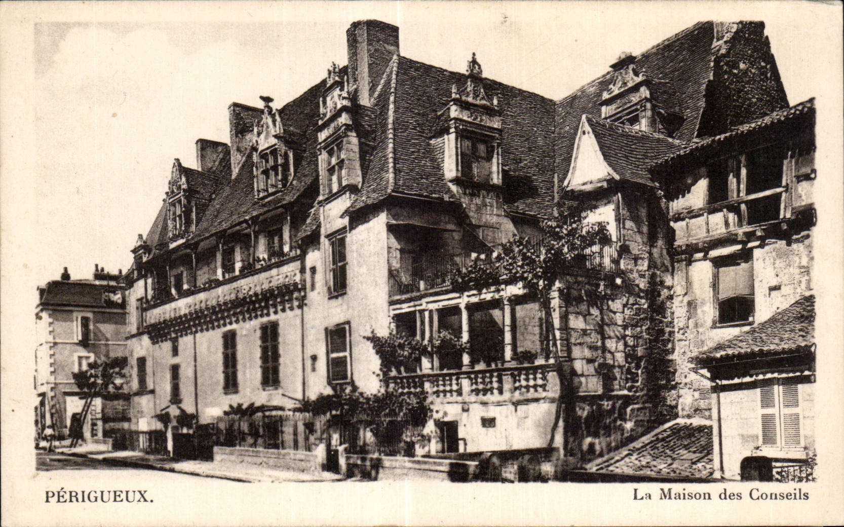 Perigueux - La Maison des Conseils - CPA
