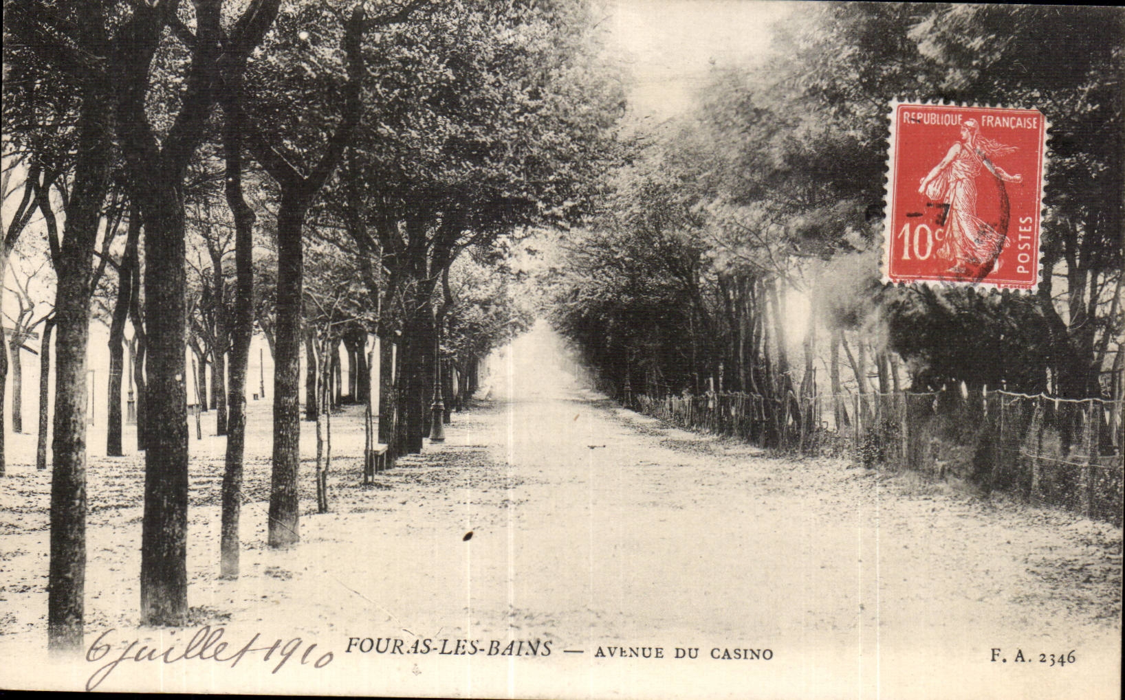 Fouras les Bains - Avenue du Casino - CPA 