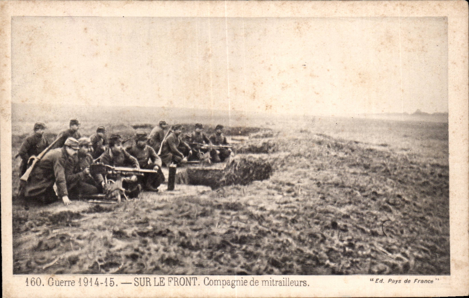 CPA Militaria en la compania de la cara de los artilleros de mAquina