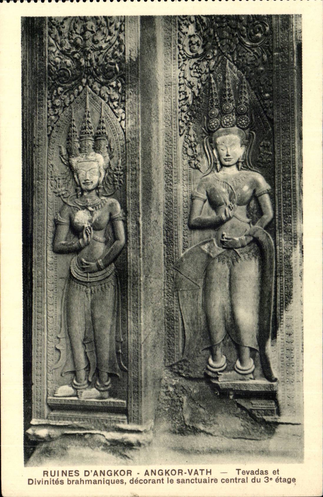 Brahmanic CPA Kampuchea Ruins angkor Angkor Vath Tevadas and divinities