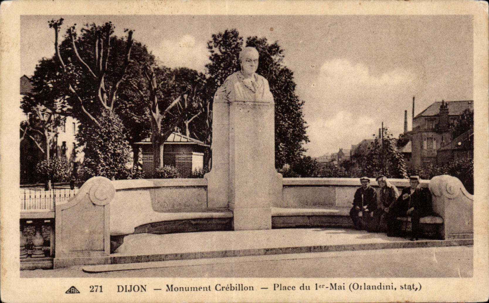 CPA Dijon Monument Crebillon Place du1er mai 