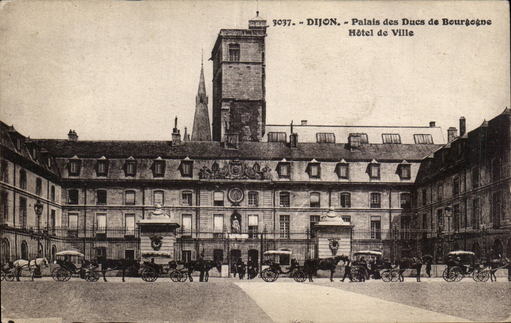 CPA Dijon Palais des Ducs de Bourgogne Hotel de ville