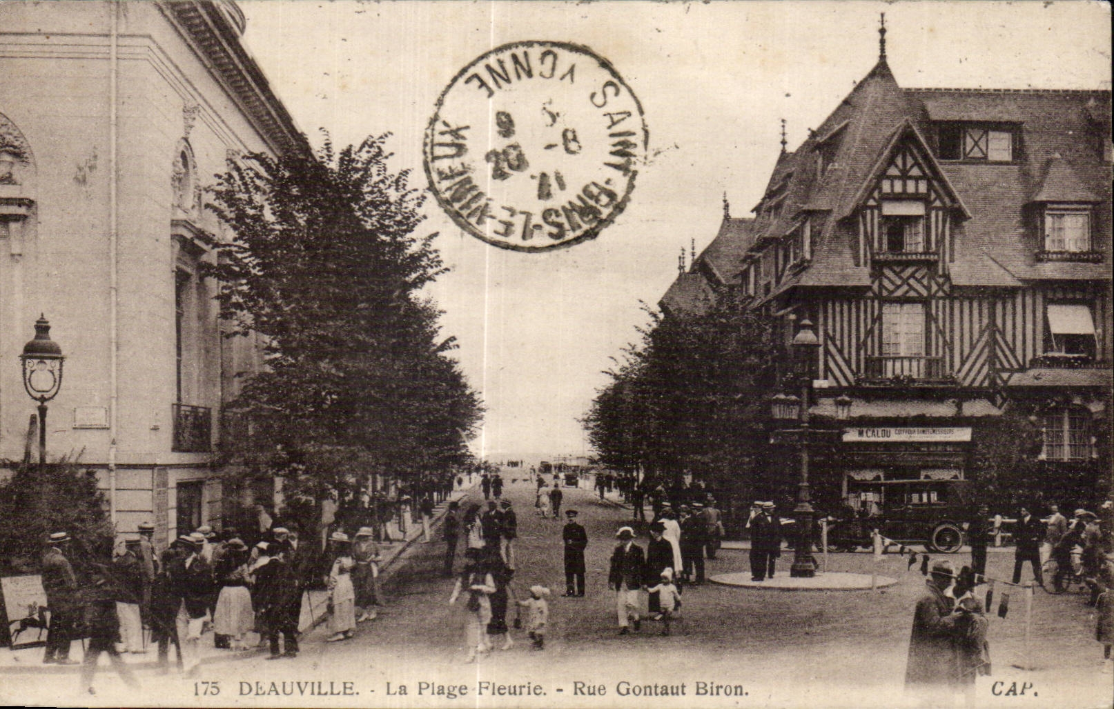 Deauville - the Flowered Beach - CPA