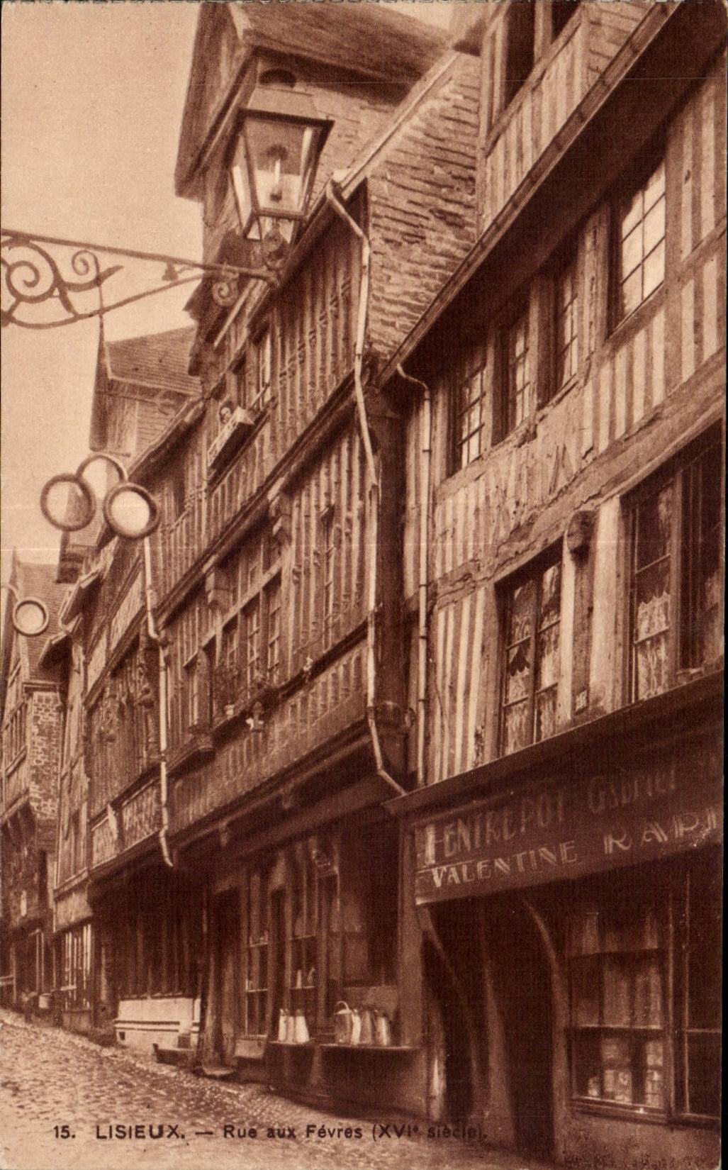 Lisieux - Rue aux Fevres - CPA
