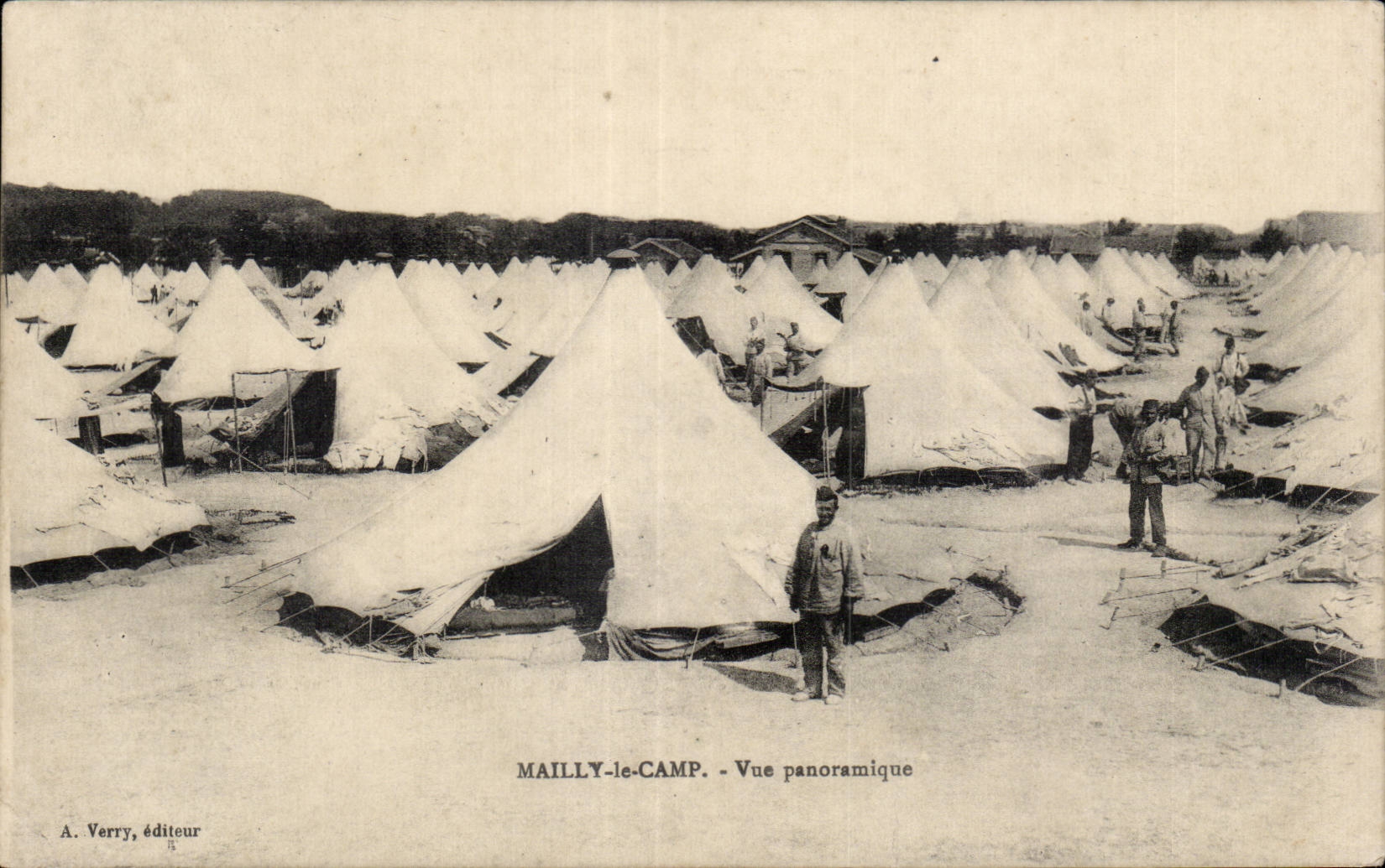 CPA Militaria la guerra grande Mailly 1914 la opinion panorAmica del campo