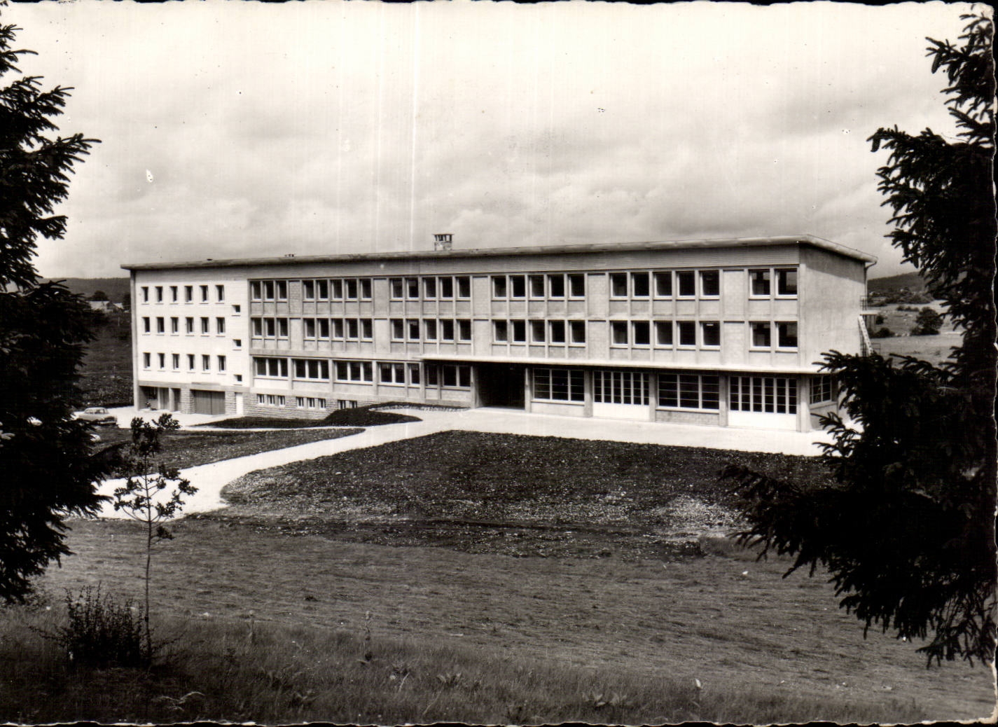 The Seine and Oise - Colony School - Saint Laurent of the Jura - CPSM
