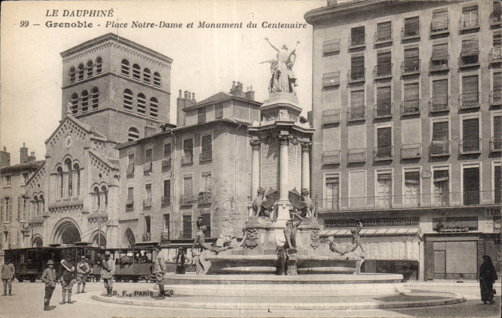 Grenoble - Place Notre Dame et Monument du Centenaire - CPA