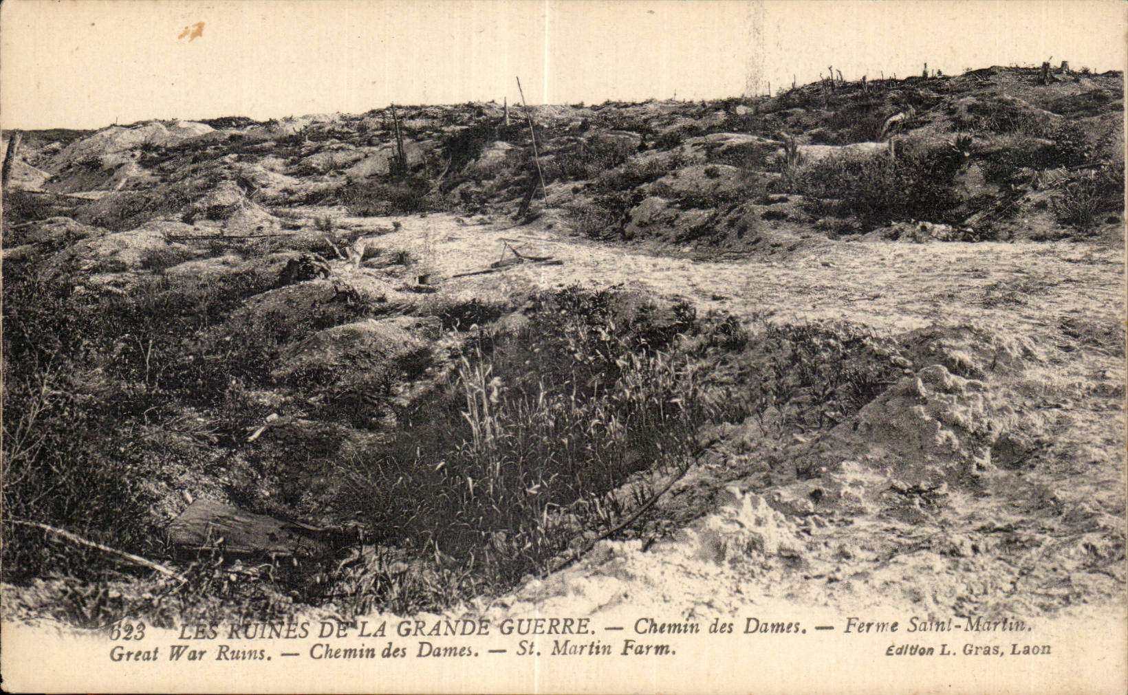 CPA Militaria the ruins of the large Chemin war of the Ladies Closes Martin Saint