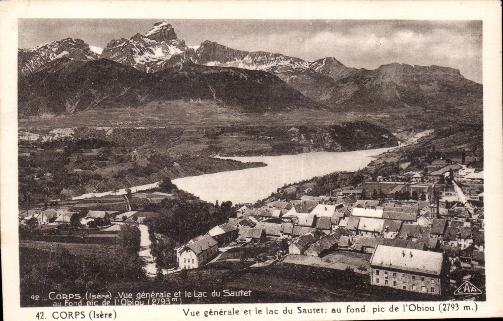 Body - View and the lake of Sautet at the bottom the peak of Obiou - CPA