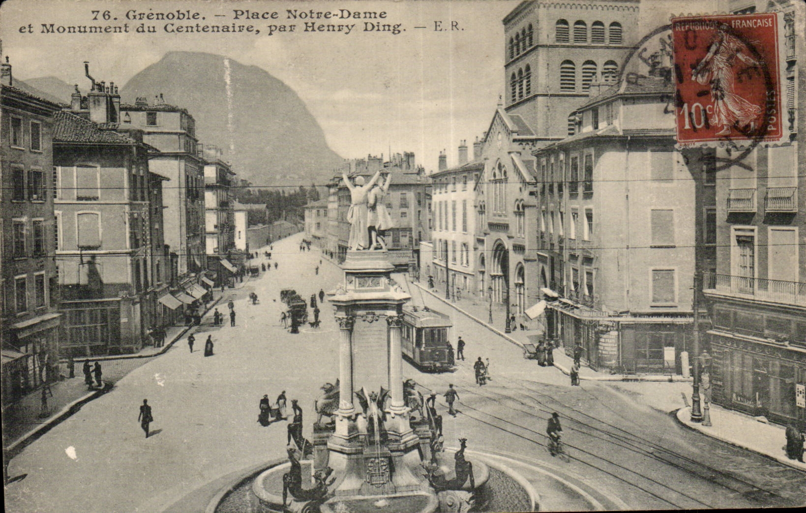 Grenoble - Place Notre Dame - Monument du Centenaire - CPA