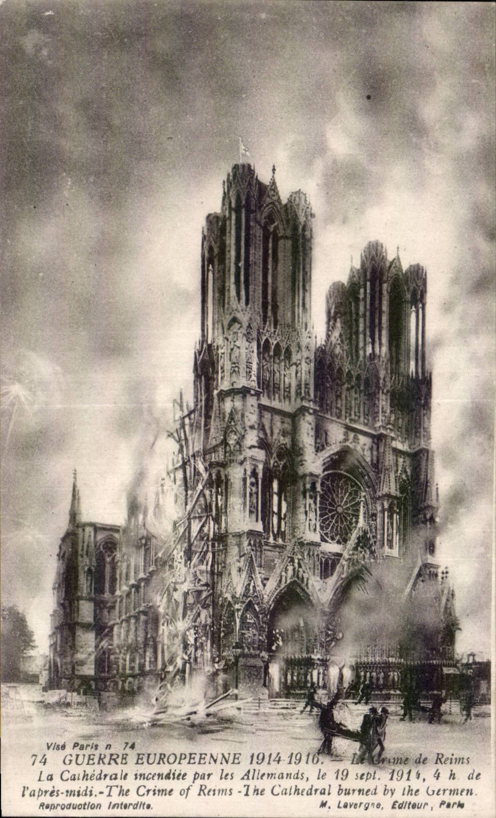 CPA Militaria Cathedral of Reims