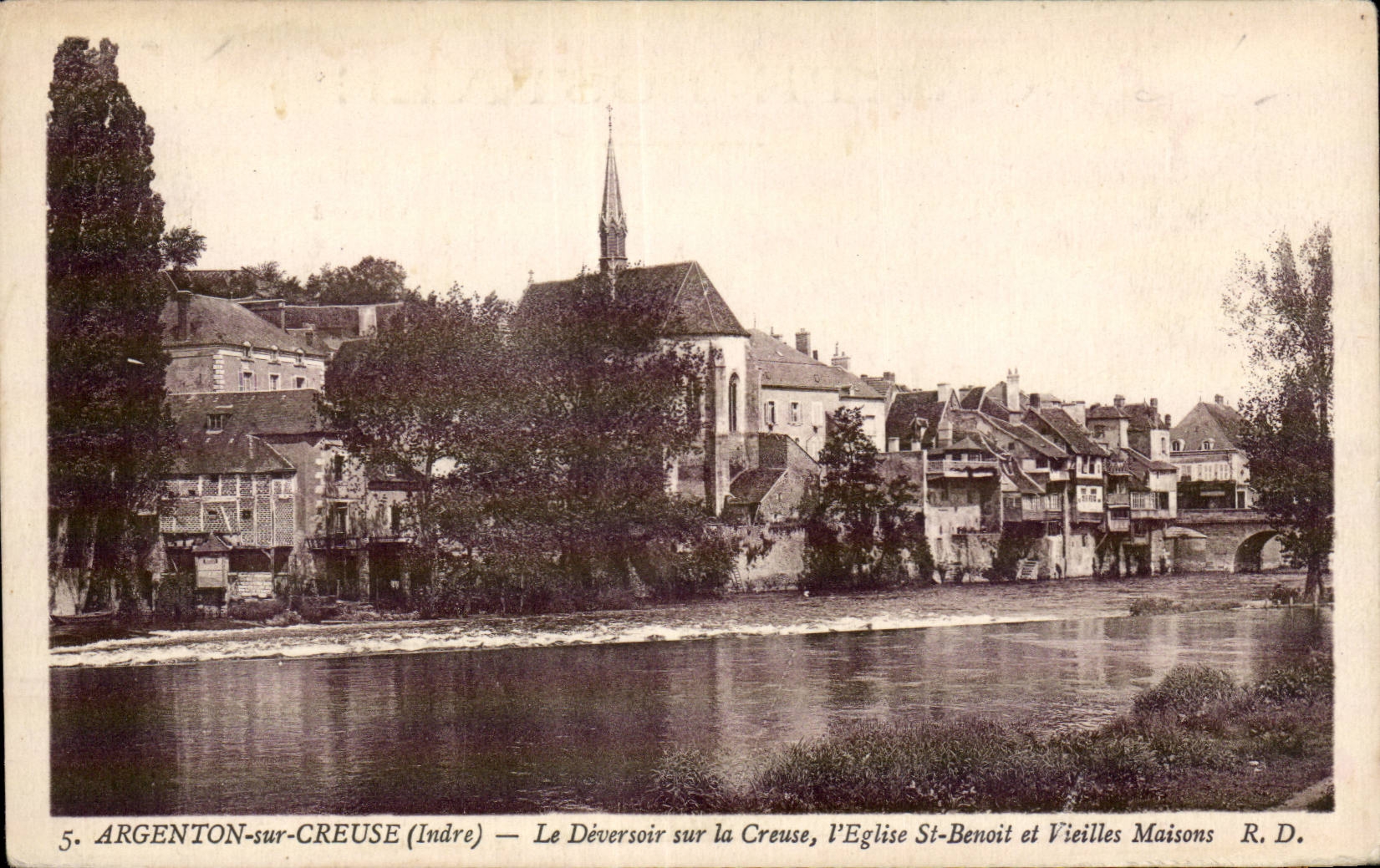 Argenton sur Creuse - Le Deversoir sur la Creuse - L Eglise St Benoit - CPA