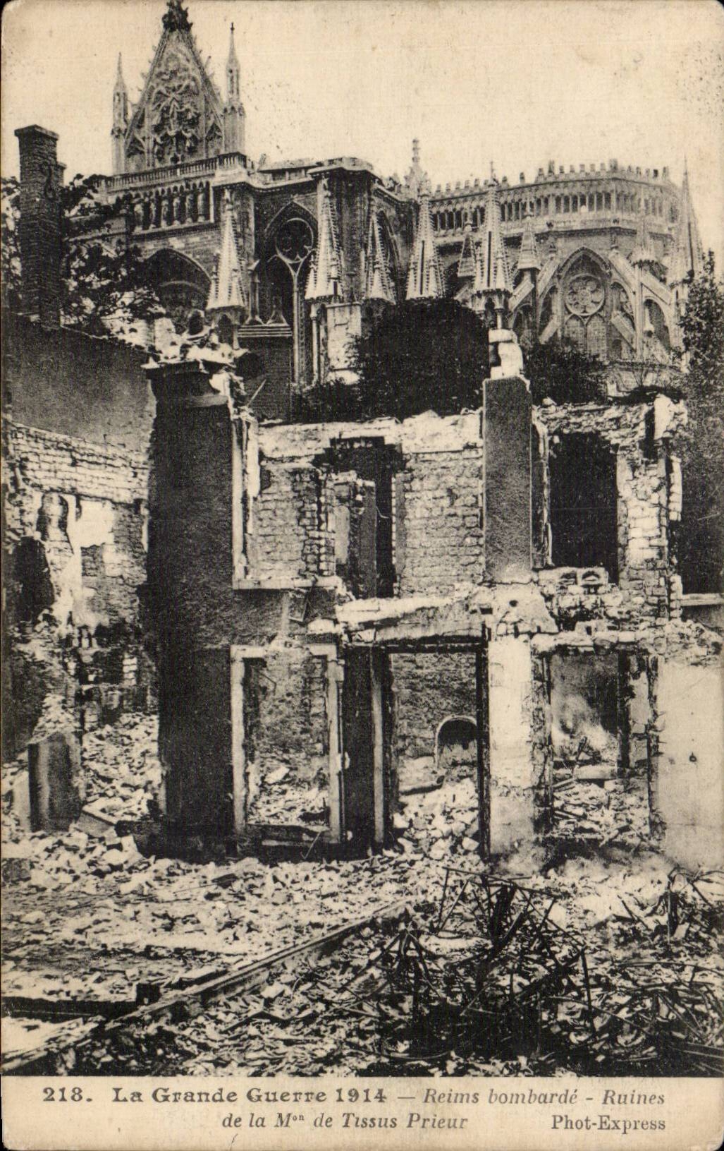 CPA Militaria ruins of the Great War Reims Ruins of the Fabric Prior House