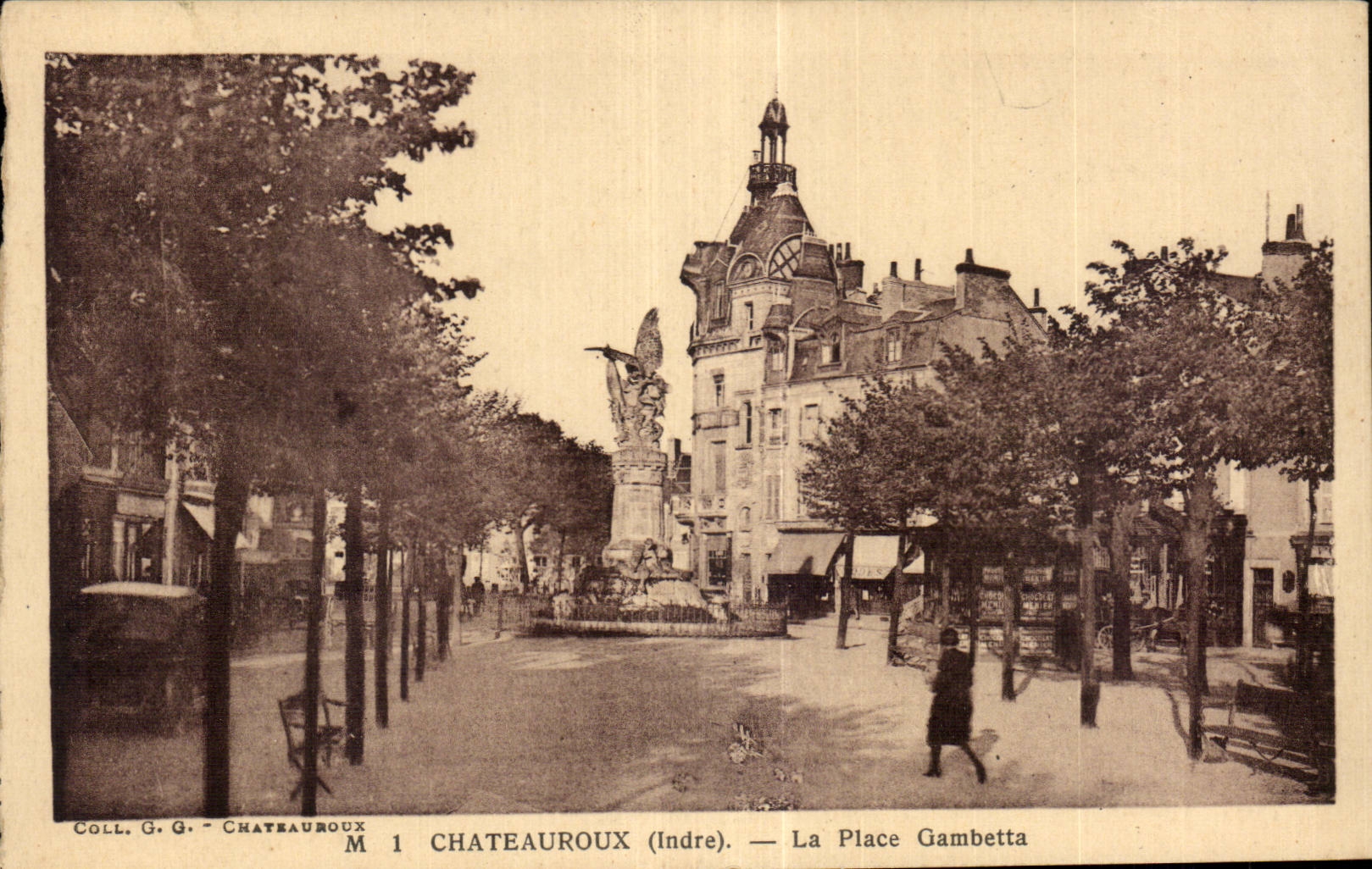 Chateauroux - La Place Gambetta - CPA