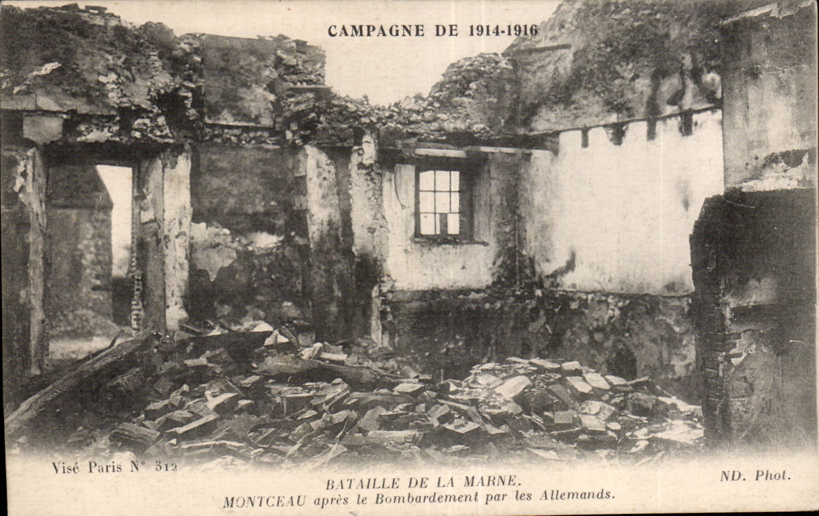 CPA Militaria Battles of the Montceau Marne after the bombardment by German