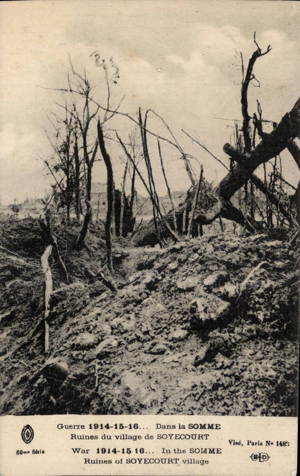 CPA Militaria In the Sum Ruins of the village of Soyecourt