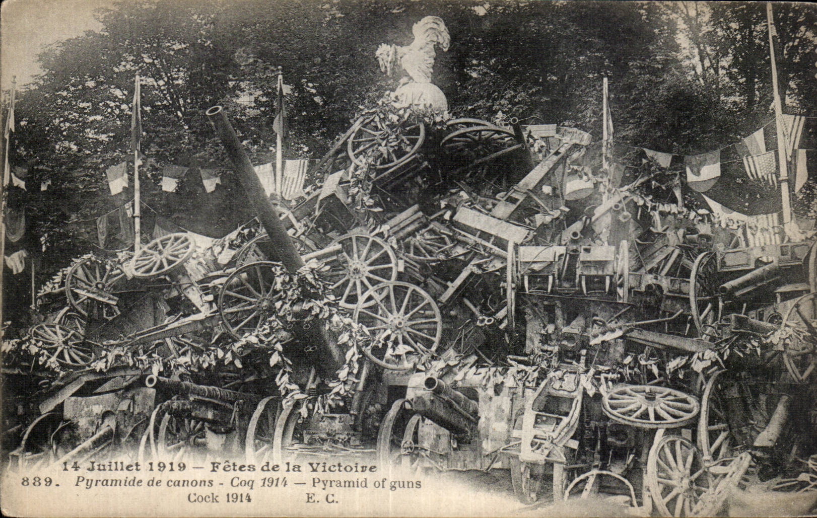Paris - 8 - Festival of the Victoire - July 14th 1919 - Cock Pyramid of Guns - Cock - CPA
