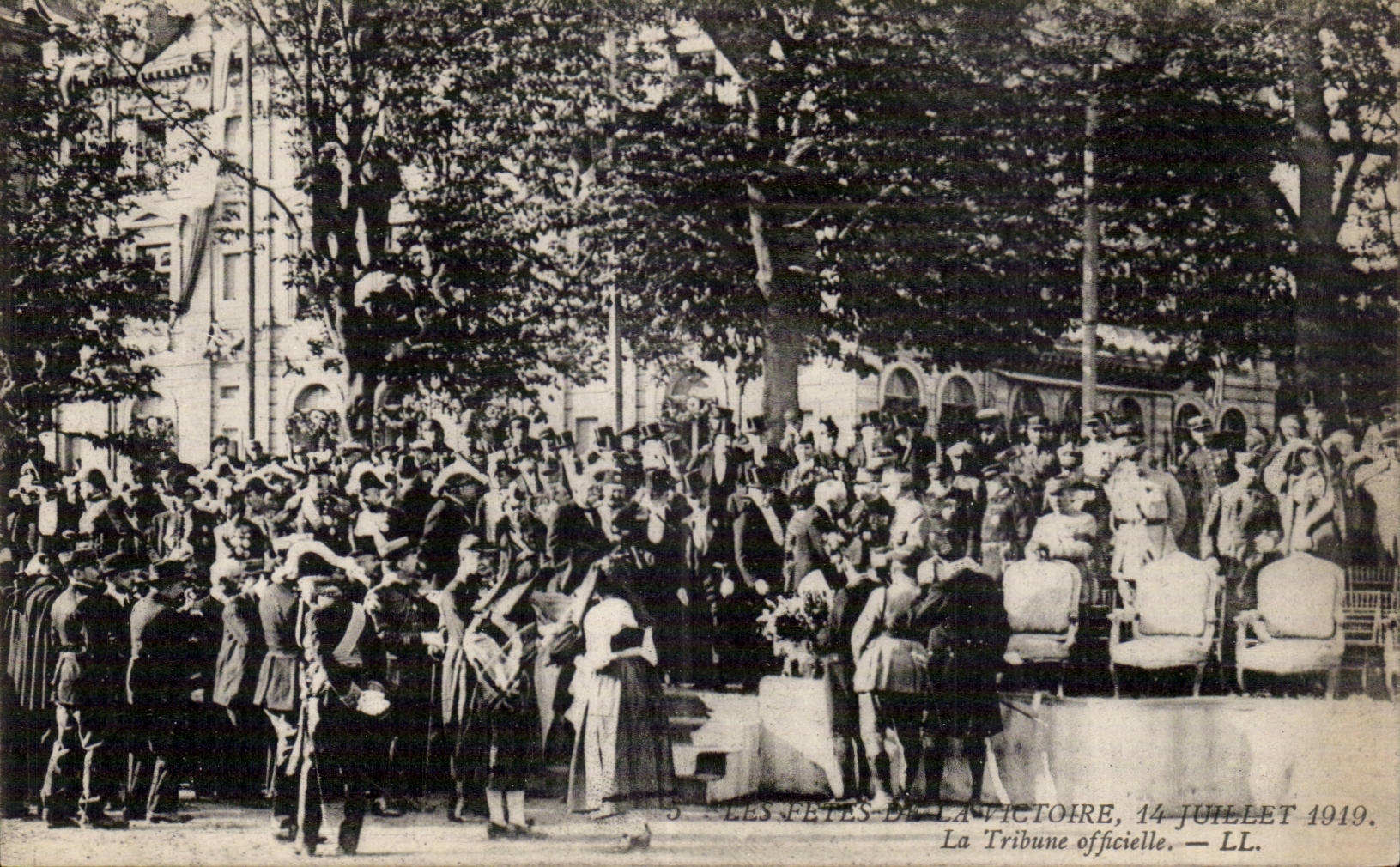 Paris - Festivals of the Victoire - July 14th 1919 - Militaria - the Platform - CPA