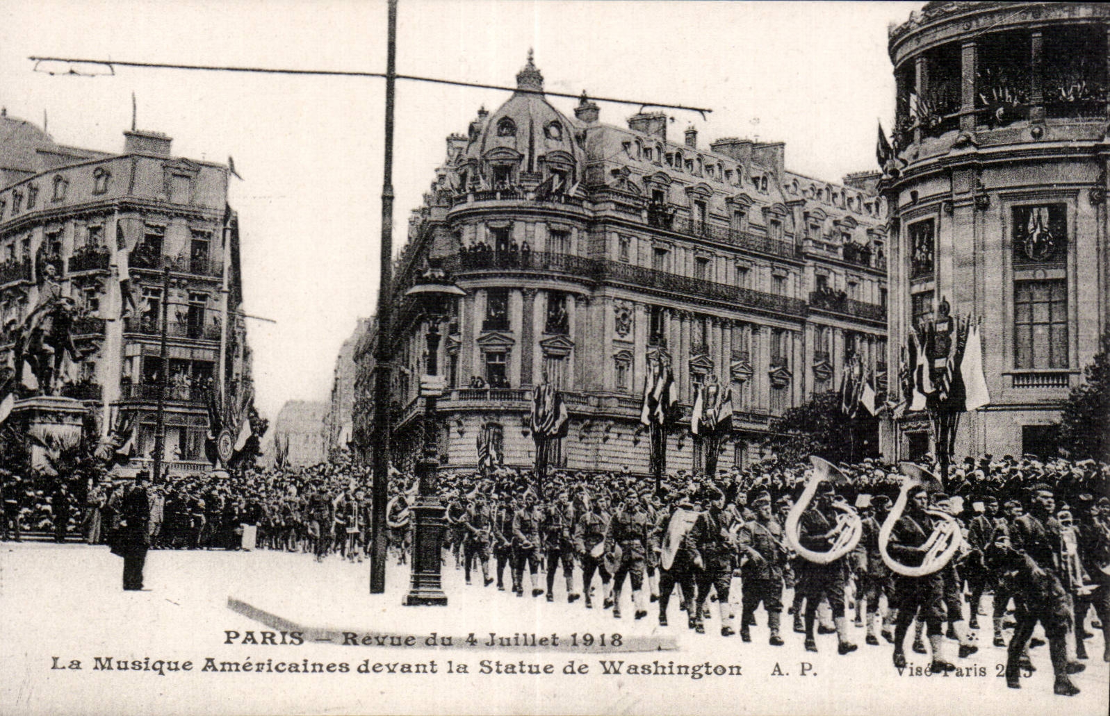 Paris - Militaria - Review of July 4th 1918 - American Music in front of Statue of Washington - CPA
