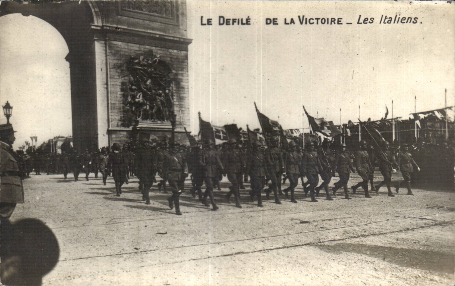 CPA Militaria Paris Festivals of the Victoire July 14th 1919 Arc de Triomphe Italian
