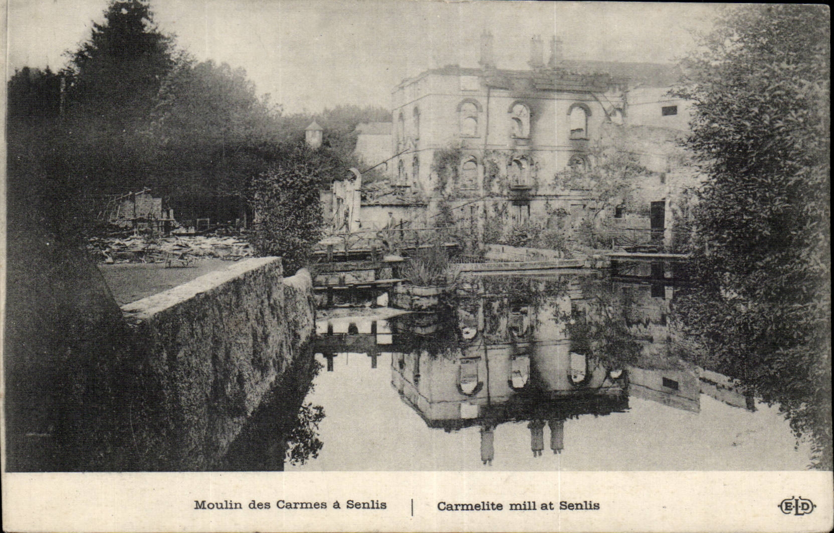 CPA Militaria the Moulin Great War of the Carmelite friars has Senlis