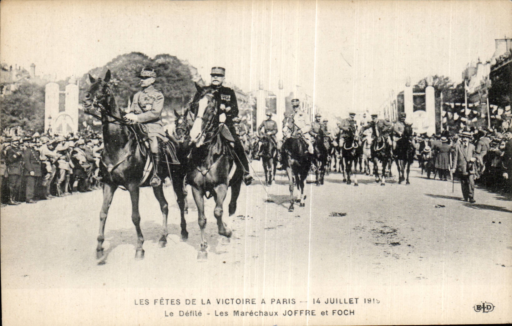 CPA Militaria July 14th 1919 Which occurred of the ElyseesLe Fields ravelled Marshals joffre and Foch