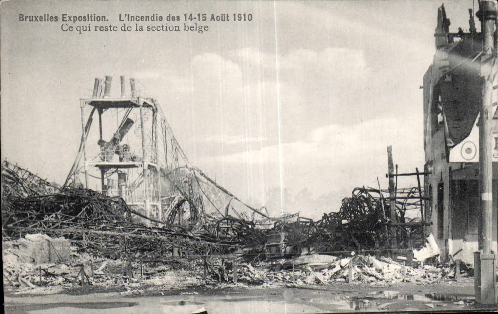 CPA Belgium Brussels Exposition sets fire to August 14th and 15th 1910 What remains Belgian section