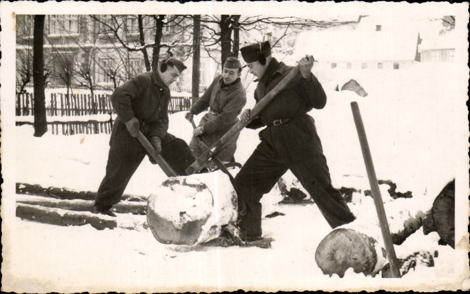 CPSM Militaria Soldats dans la neige 