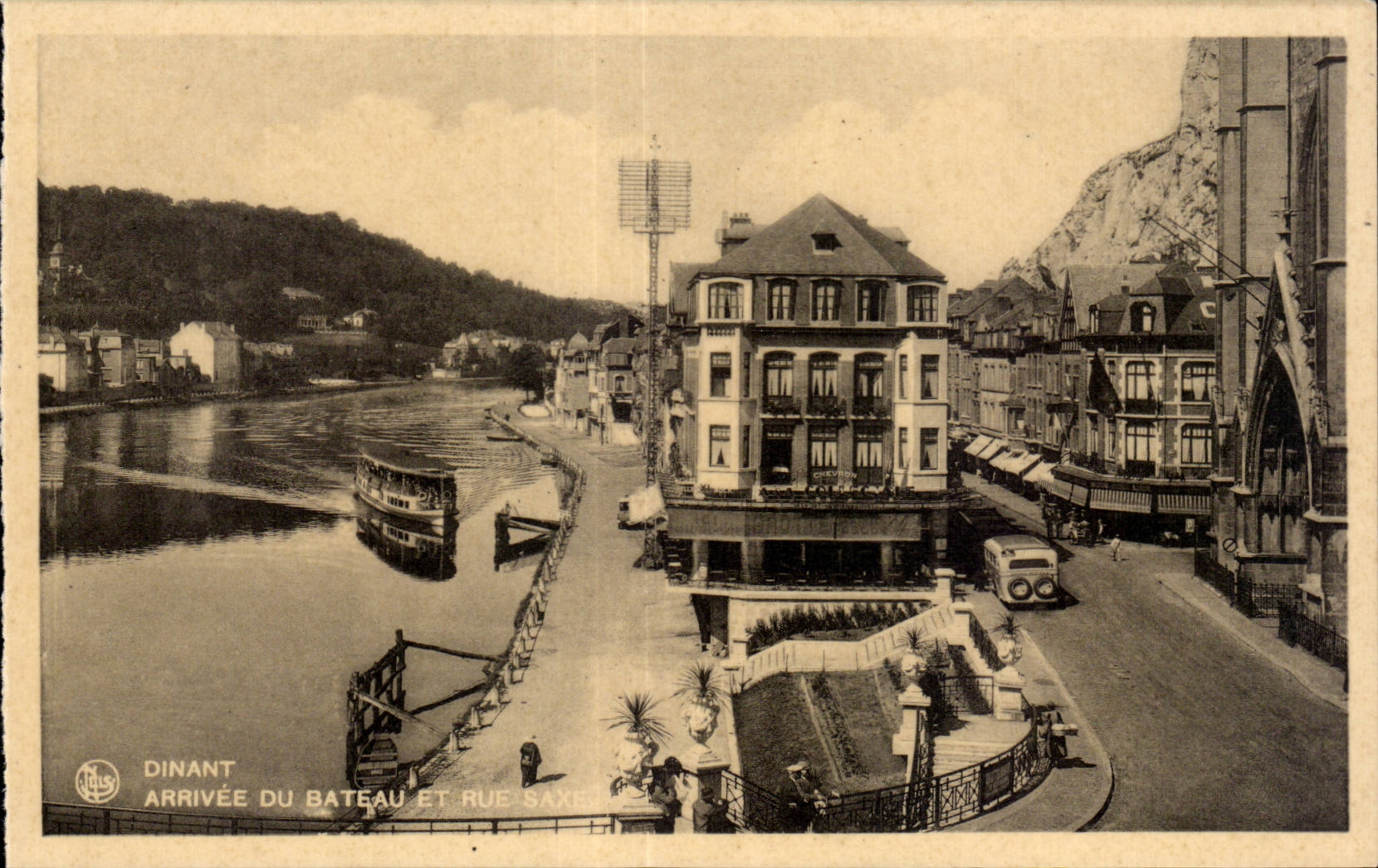 CPA Belgium Dining Arrival on the boat and street Saxony