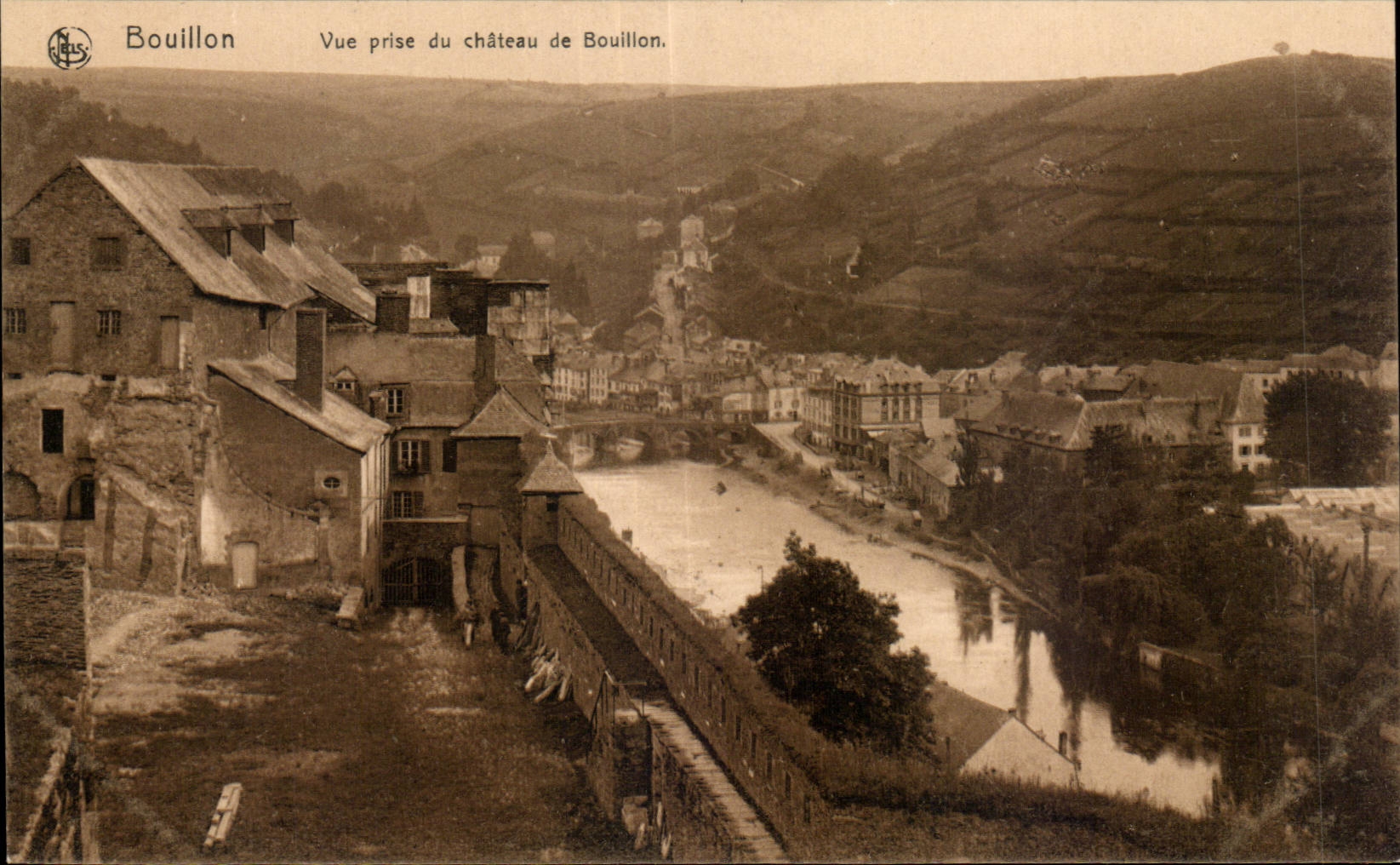 CPA Belgique Bouillon Vue prise du chateau